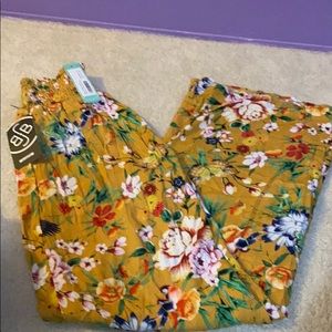 NWT- Wide leg pants